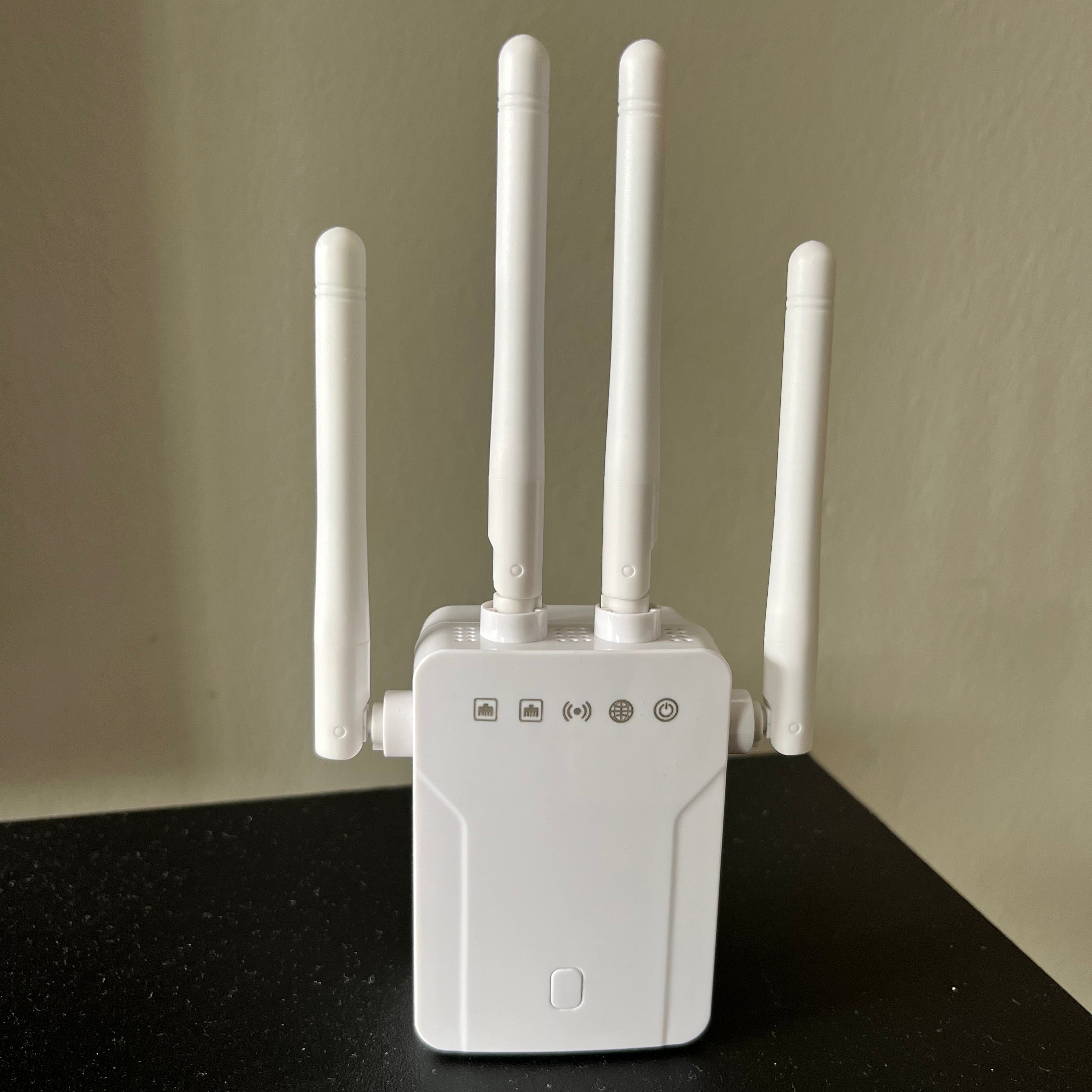 Wi-Fi Extender – Boost Your Home Signal Instantly